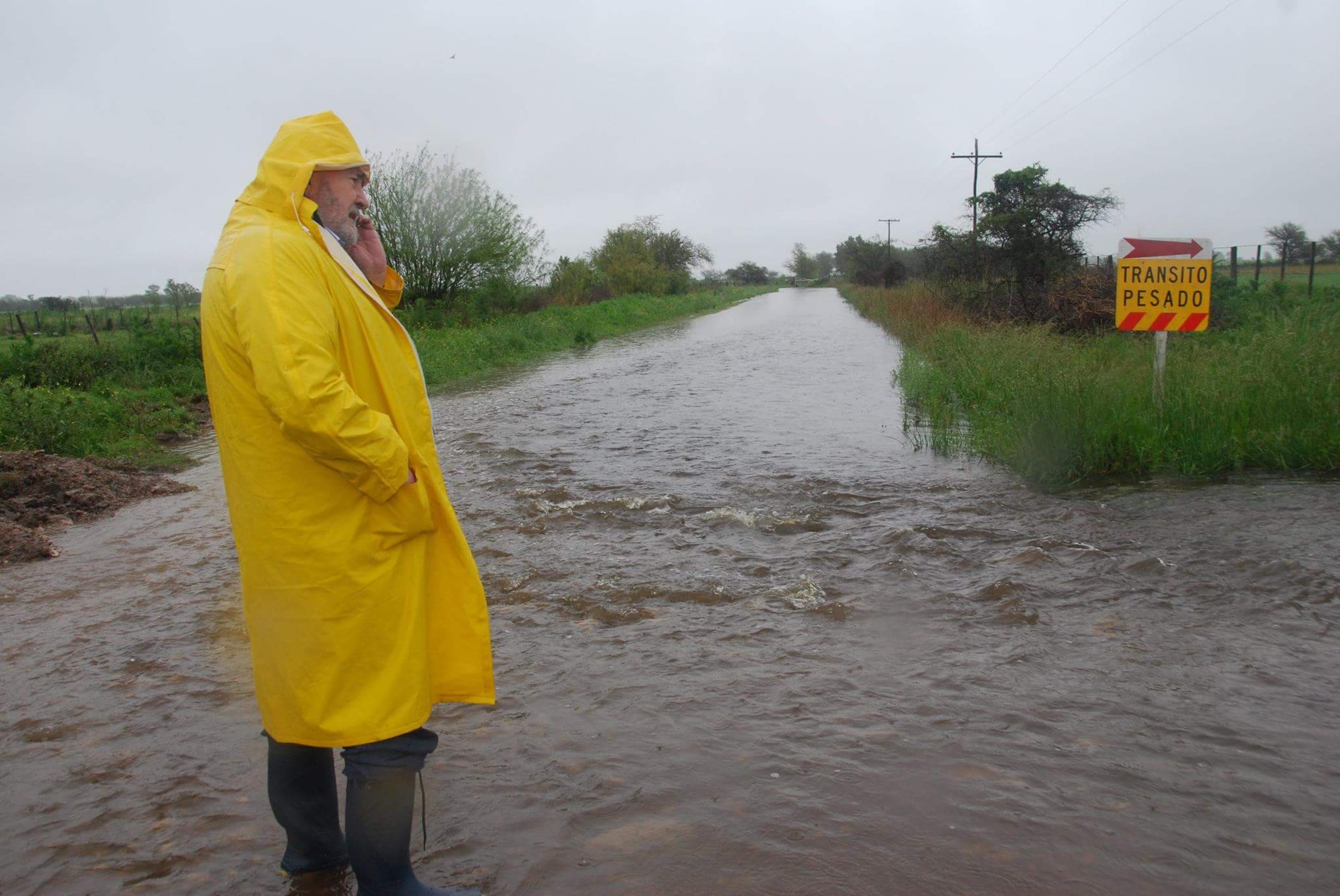 gobernador-en-las-inundaciones